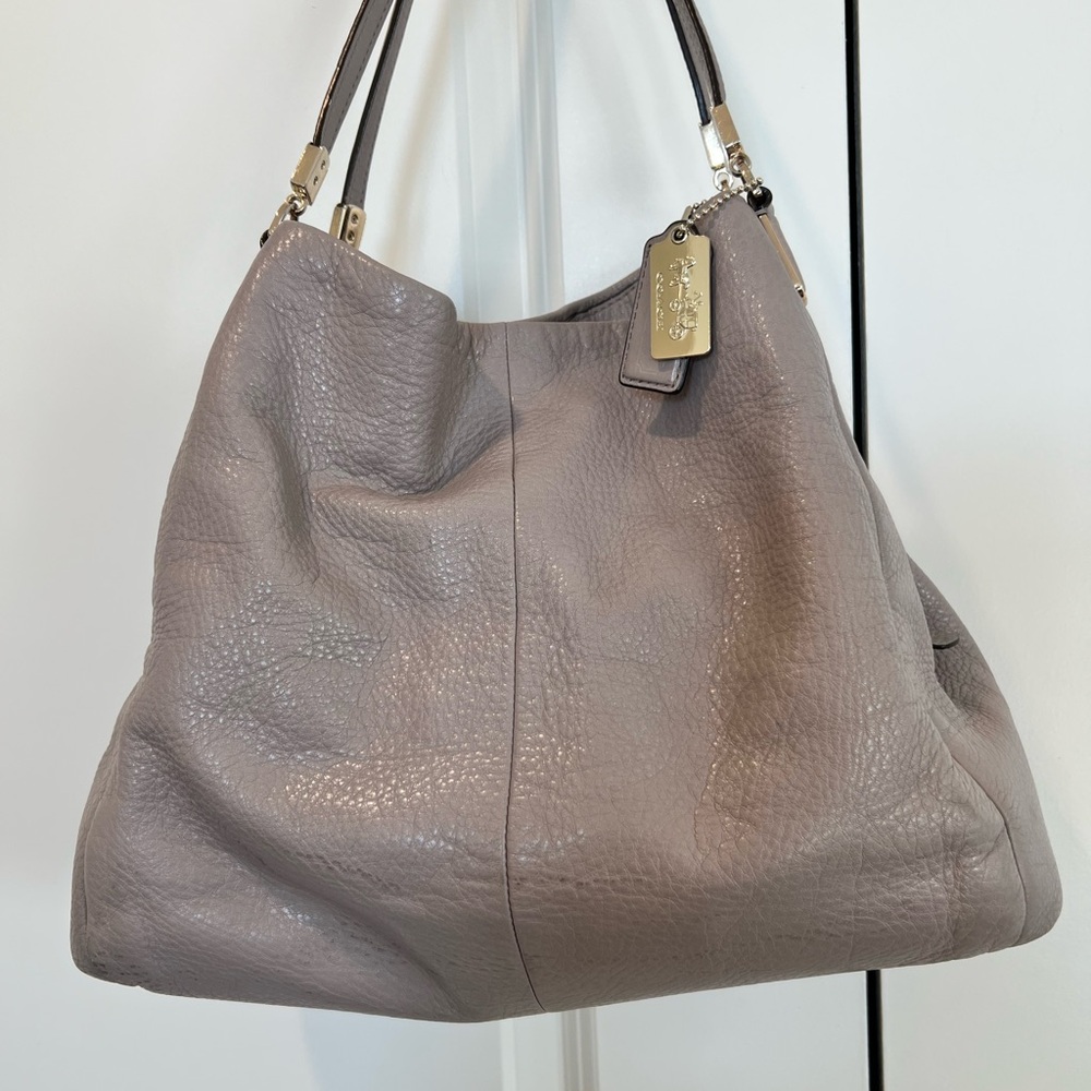 Coach Madison Phoebe leather shoulder bag in lavender color - Picture 2 of 12